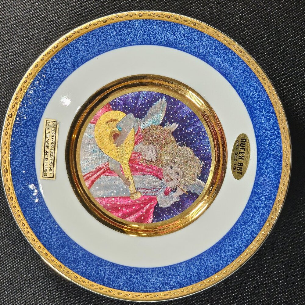 Dufex Foil Art Beautiful Angels Christmas Scene Collectible Plate 24KT Gold Trim